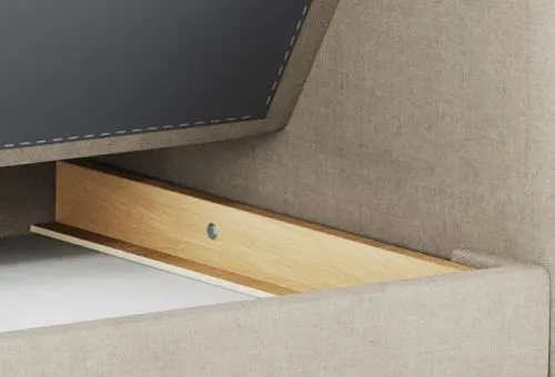 Каркас из клееной фанеры гарантирует высокую прочность